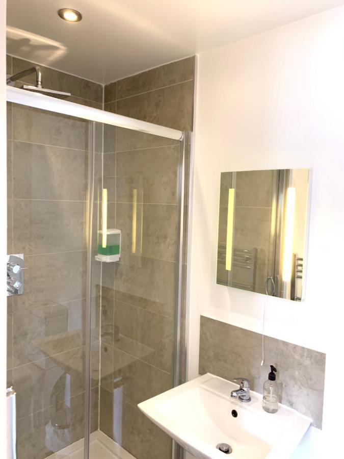 The Great Airport Place- Private Bathroom Each Room Harmondsworth Екстер'єр фото